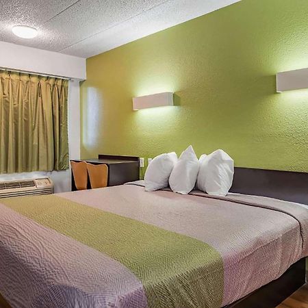 Days Inn By Wyndham Cincinnati I-71 Silverton 외부 사진