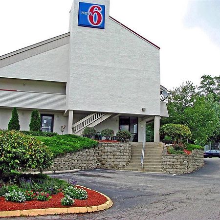 Days Inn By Wyndham Cincinnati I-71 Silverton 외부 사진