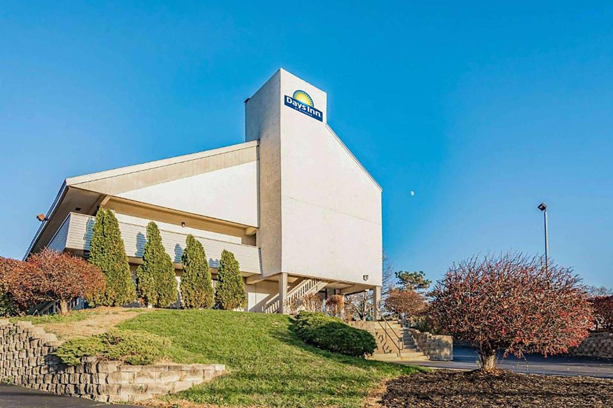 Days Inn By Wyndham Cincinnati I-71 Silverton 외부 사진